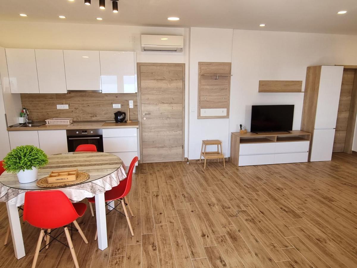 Sky Apartment *